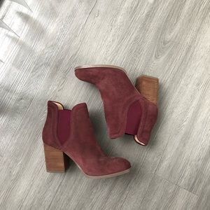 Sole Society maroon booties